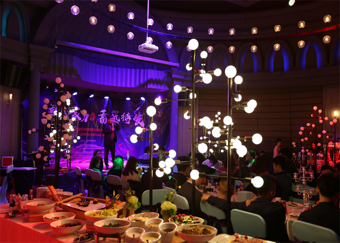 如何設(shè)計有創(chuàng)意的年會節(jié)目